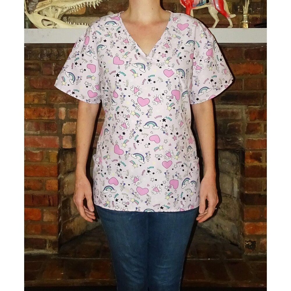 Samantha Mara Rainbow Hearts & Love Scrub Top 2XL medical scrubs plus size